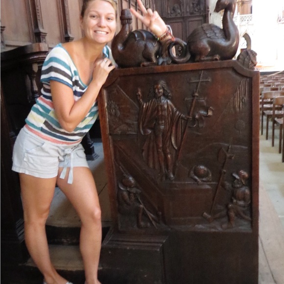 Meet your Posher, Brooke - Picture 3 of 4